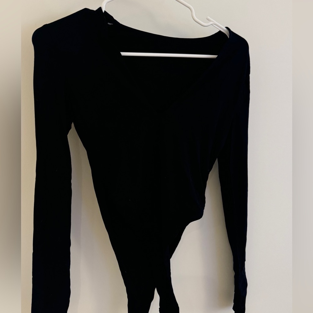 V-neck long sleeve bodysuit
